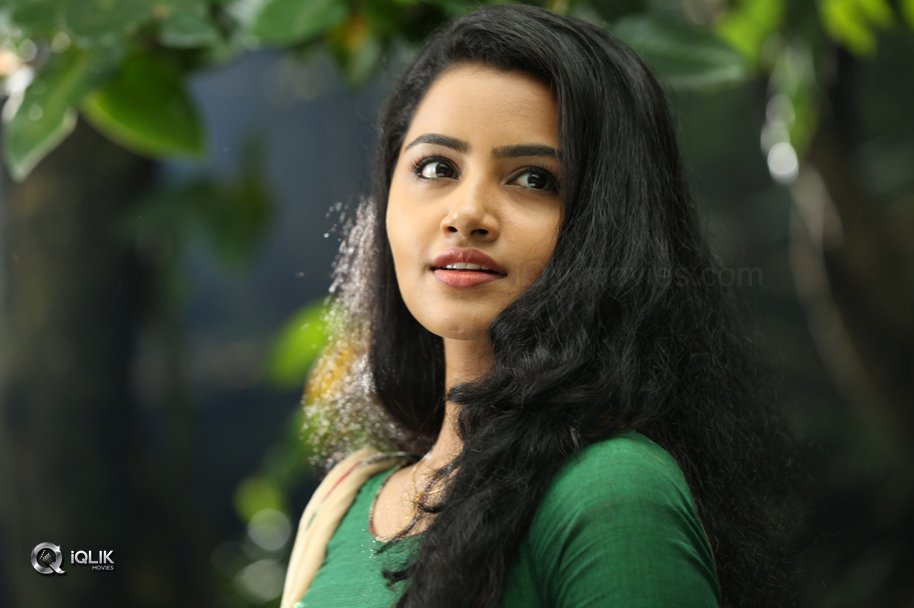 Anupama-Parameswaran